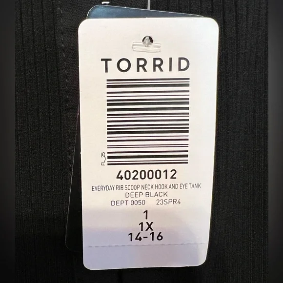 Torrid Everyday Ribbed Scoop Neck Hook and Eye Tank- 1X- Black NWT! 🖤 - Picture 4 of 13